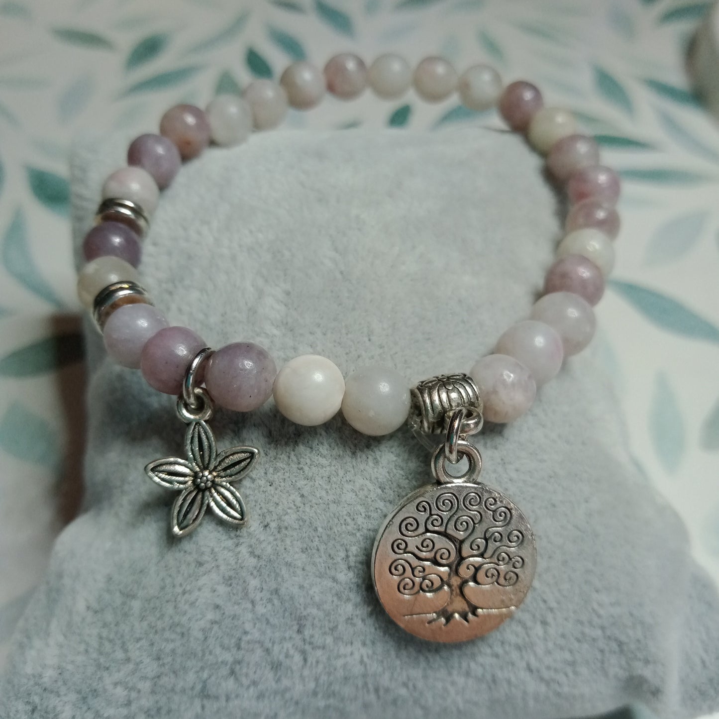 Bracelet en kunzite et arbre de vie