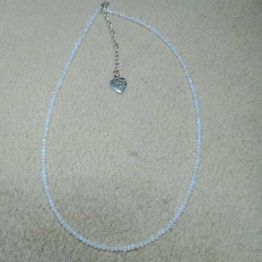 Collier ras de cou en opalite