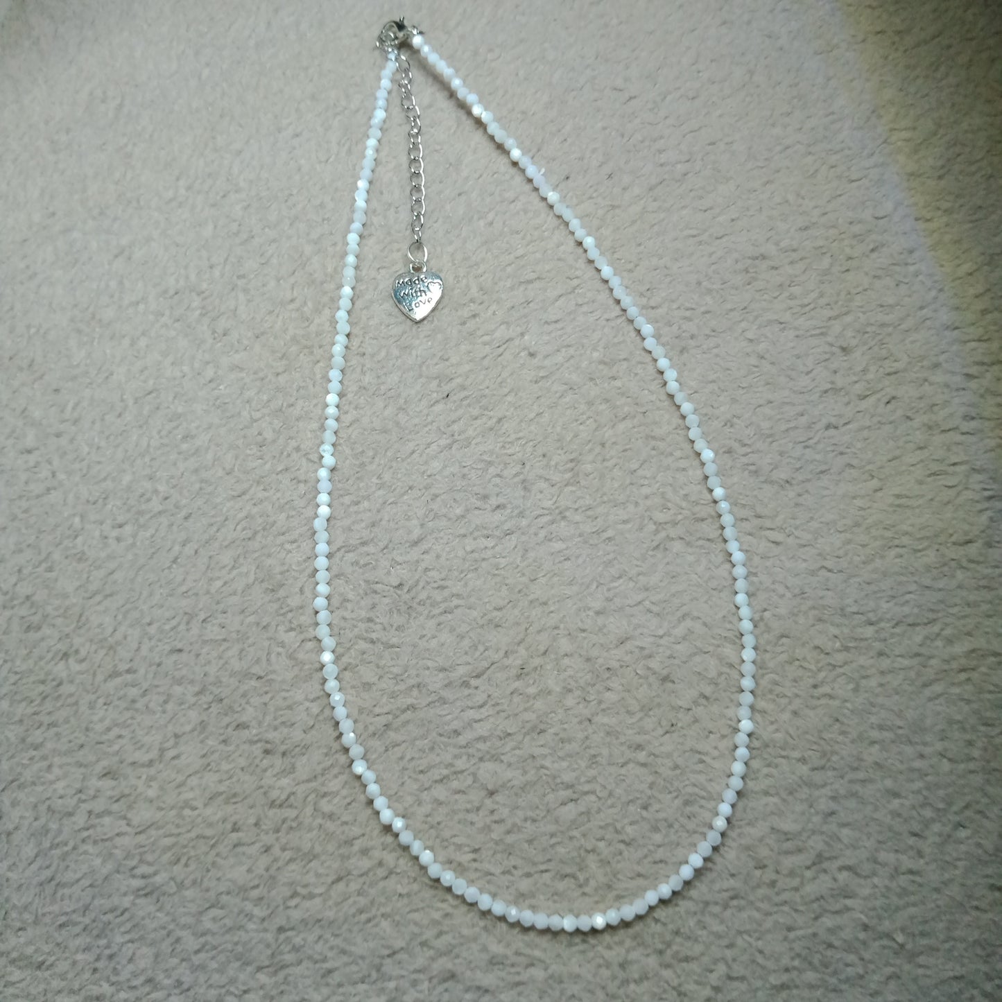 Collier ras de cou en pierre de lune