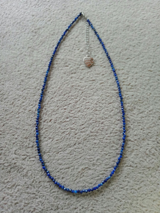 Collier ras de cou en lapis lazuli