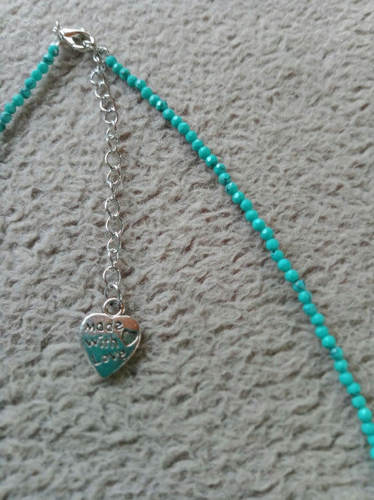 Collier ras de cou en turquoise