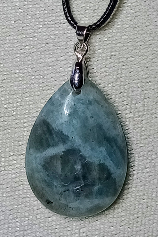 Pendentif arbre de vie en labradorite