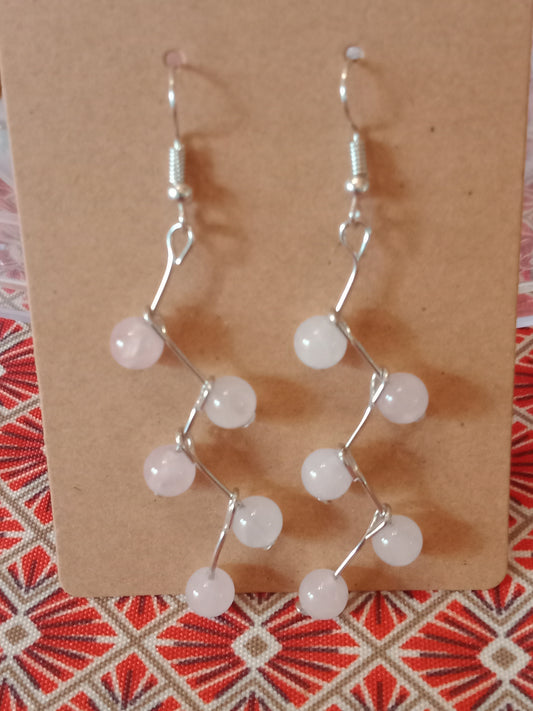 Boucles d'oreilles pendantes en quartz rose