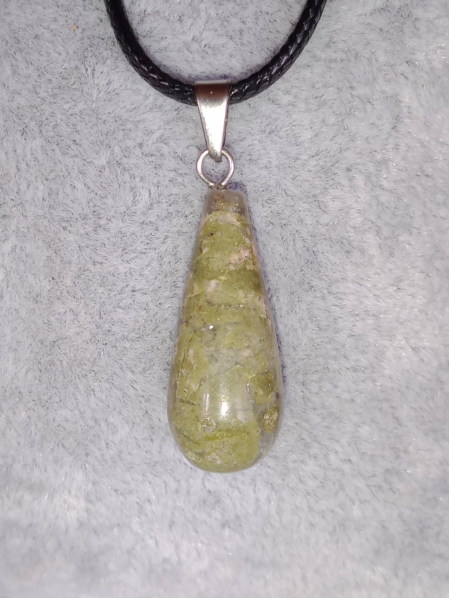 Pendentif larme en Unakite