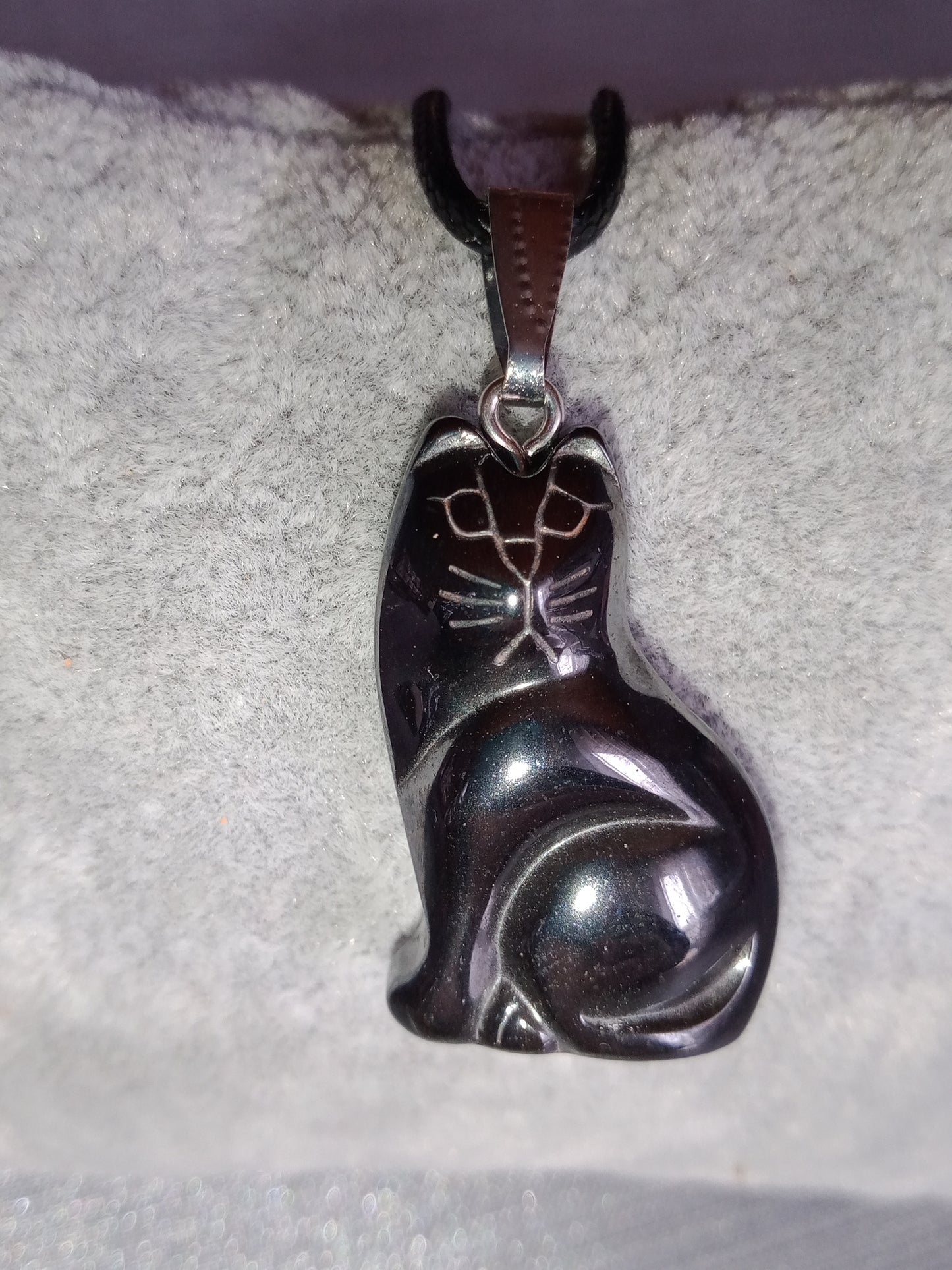 Pendentif chat en hématite