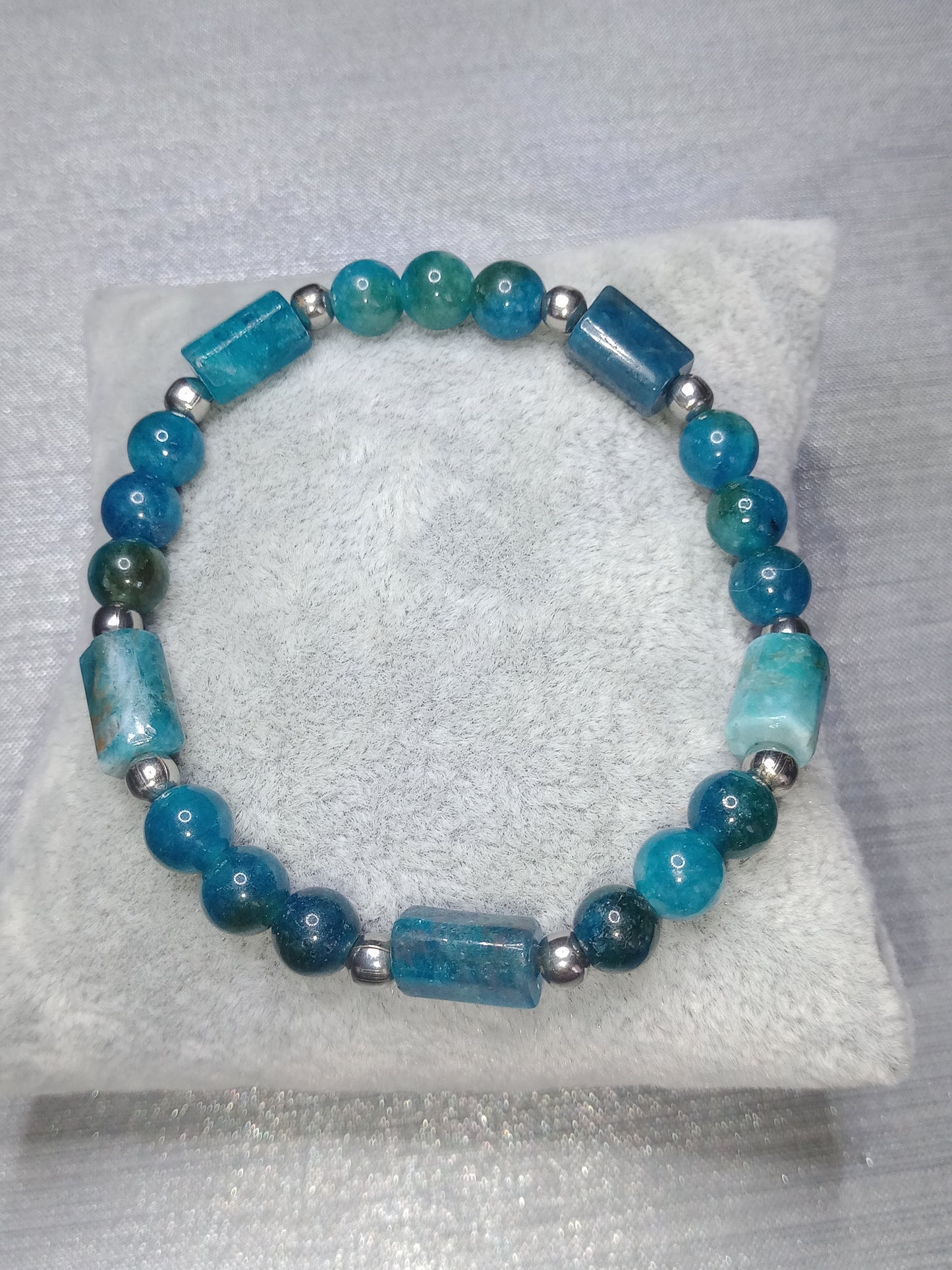 Bracelet en apatite bleue