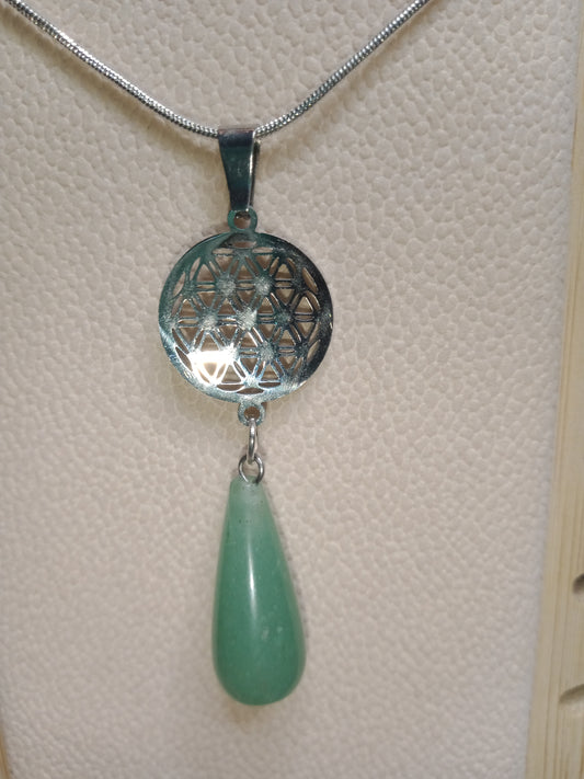 Pendentif en aventurine verte et fleur de vie