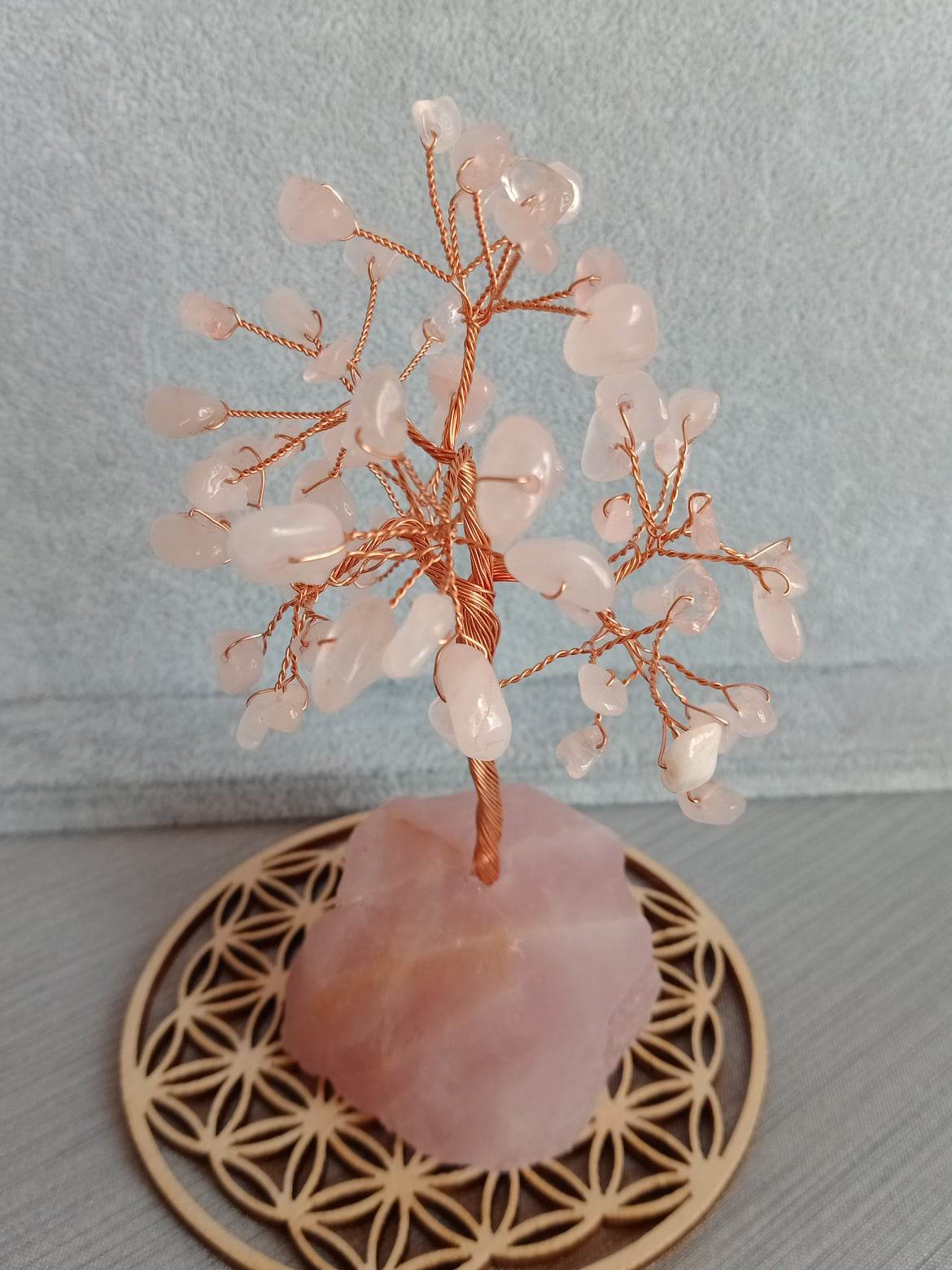 Arbre de chance en quartz rose et pierre brute quartz rose